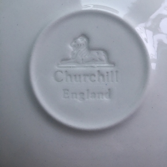 CHURCHILL ENGLAND set of (2) two blue willow cups and saucer. - Picture 4 of 5